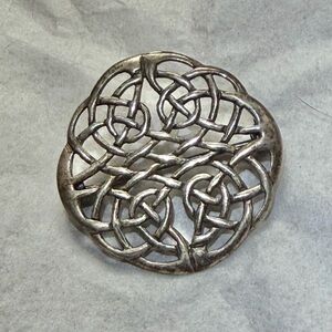 Vintage sterling silver Celtic knot brooch
